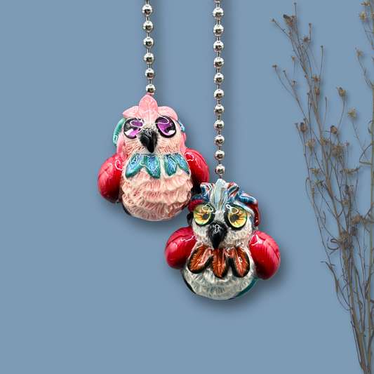 Colorful owl-shaped pull chains